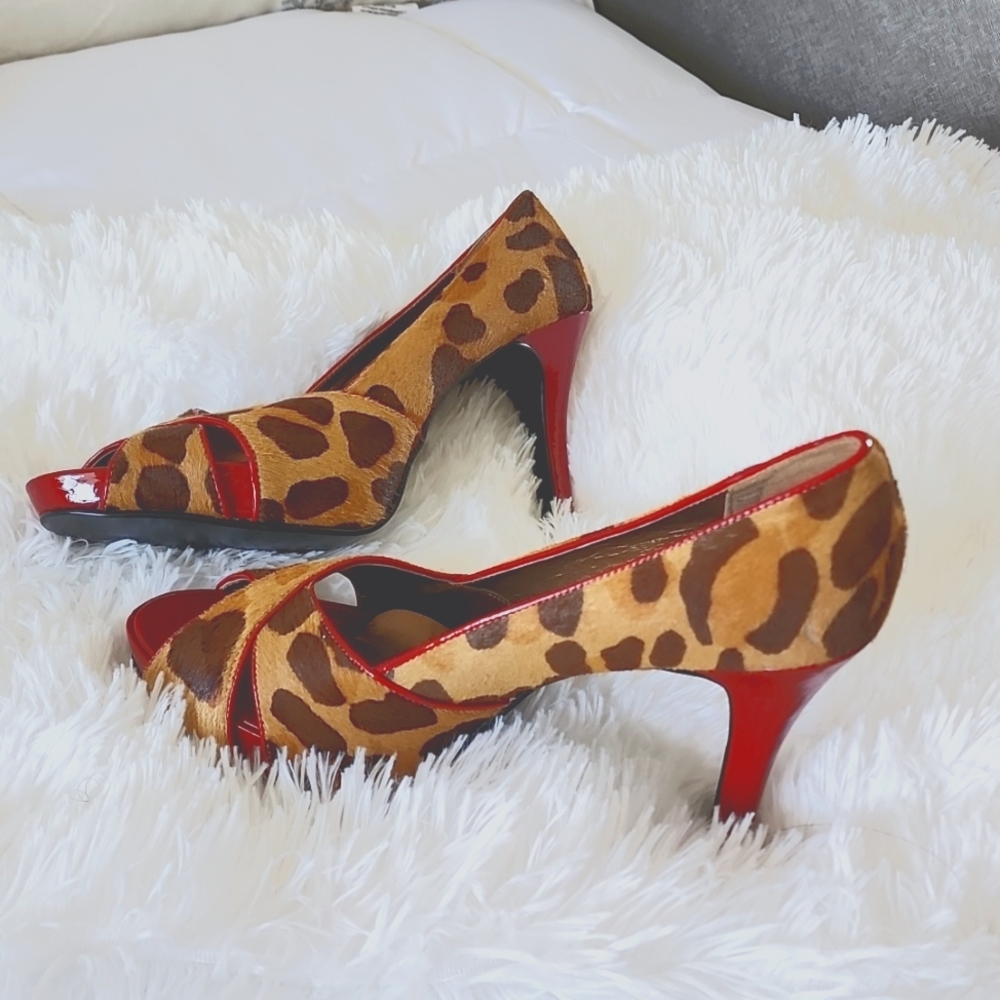 Chocolat Blu Sexy Calf-Skin Leopard Print Pumps